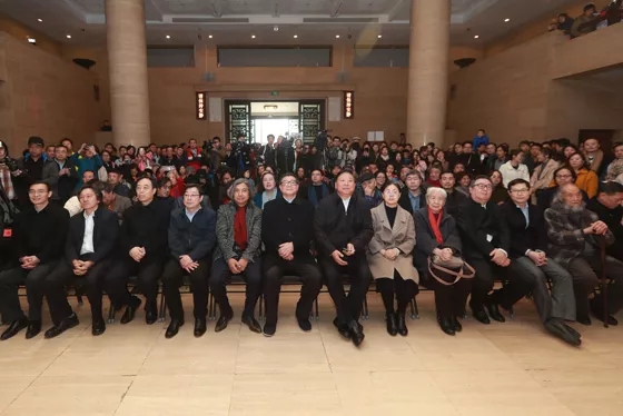 民族大團(tuán)結(jié)-全國(guó)雕塑藝術(shù)作品展●眾象雕塑無(wú)錫雕塑